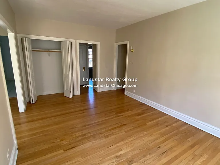 918 Reba Pl #2S — Photo 2