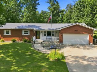 9504 Manor Woods Rd, Fort Wayne, IN 46804