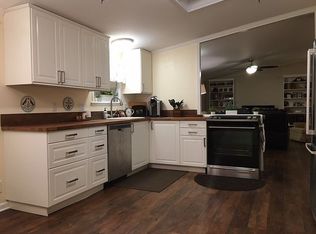 4481 Grape Vine Dr, Howell, MI 48843