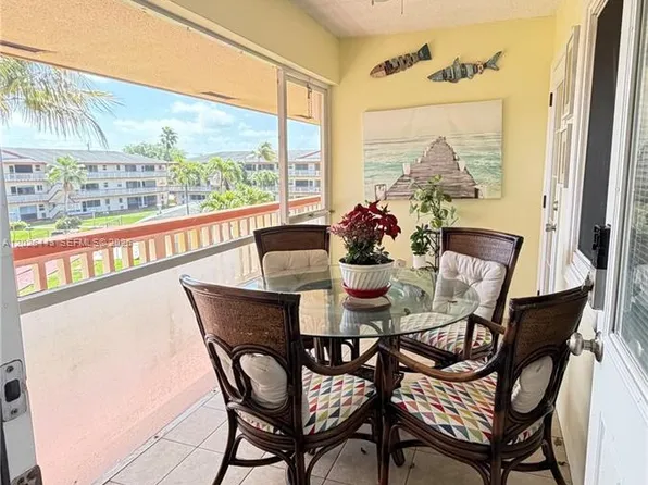 5300 Washington St #309D, Hollywood, FL 33021