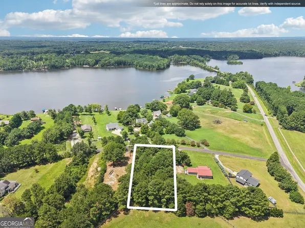 1040 Twin Rivers Rd, Greensboro, GA 30642