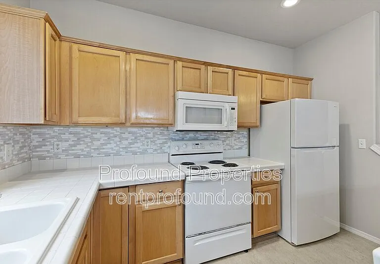 17634 SW September Ln — Photo 10