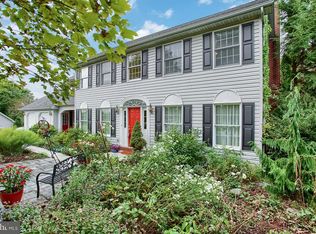 25 Orion Rd, Boiling Springs, PA 17007