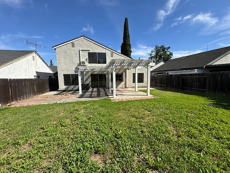 1465 Heatherton Ave — Photo 23