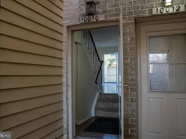 10010 Ridgeline Dr, Gaithersburg, MD 20886