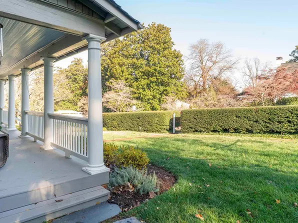 1826 Wayside Pl, Charlottesville, VA 22903