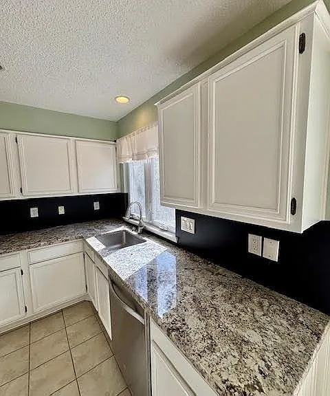 2 Purpletop Ct — Photo 5