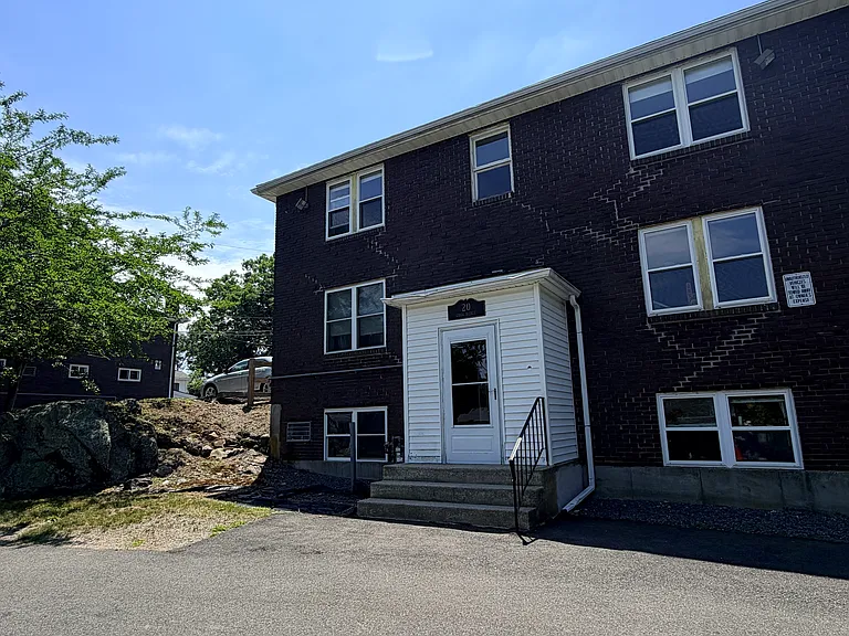 20 Craig Ave #6 — Photo 8