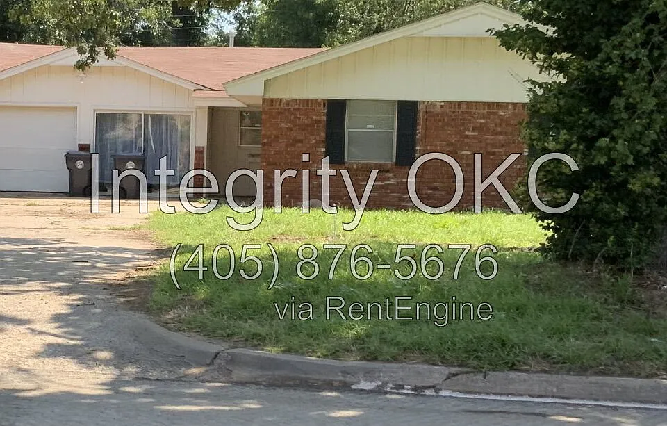 2800 N Rockwell Ave