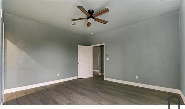 3 bed, $1,800 — Photo 4