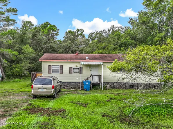 8064 Serene St, Weeki Wachee, FL 34613