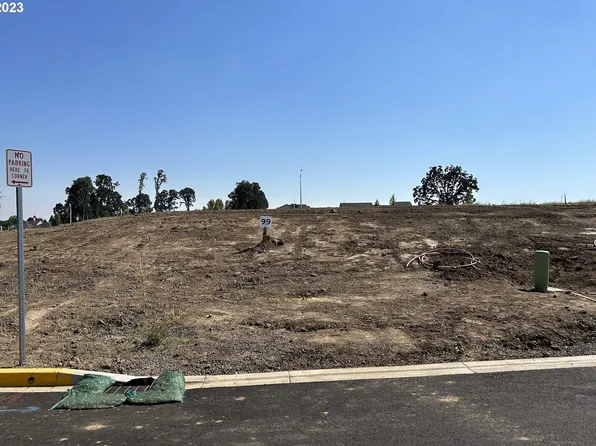 1512 NW Jason Ct #99, McMinnville, OR 97128