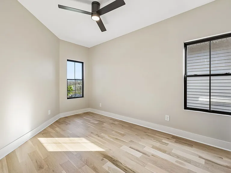 4015 Cumberland Ave — Photo 22
