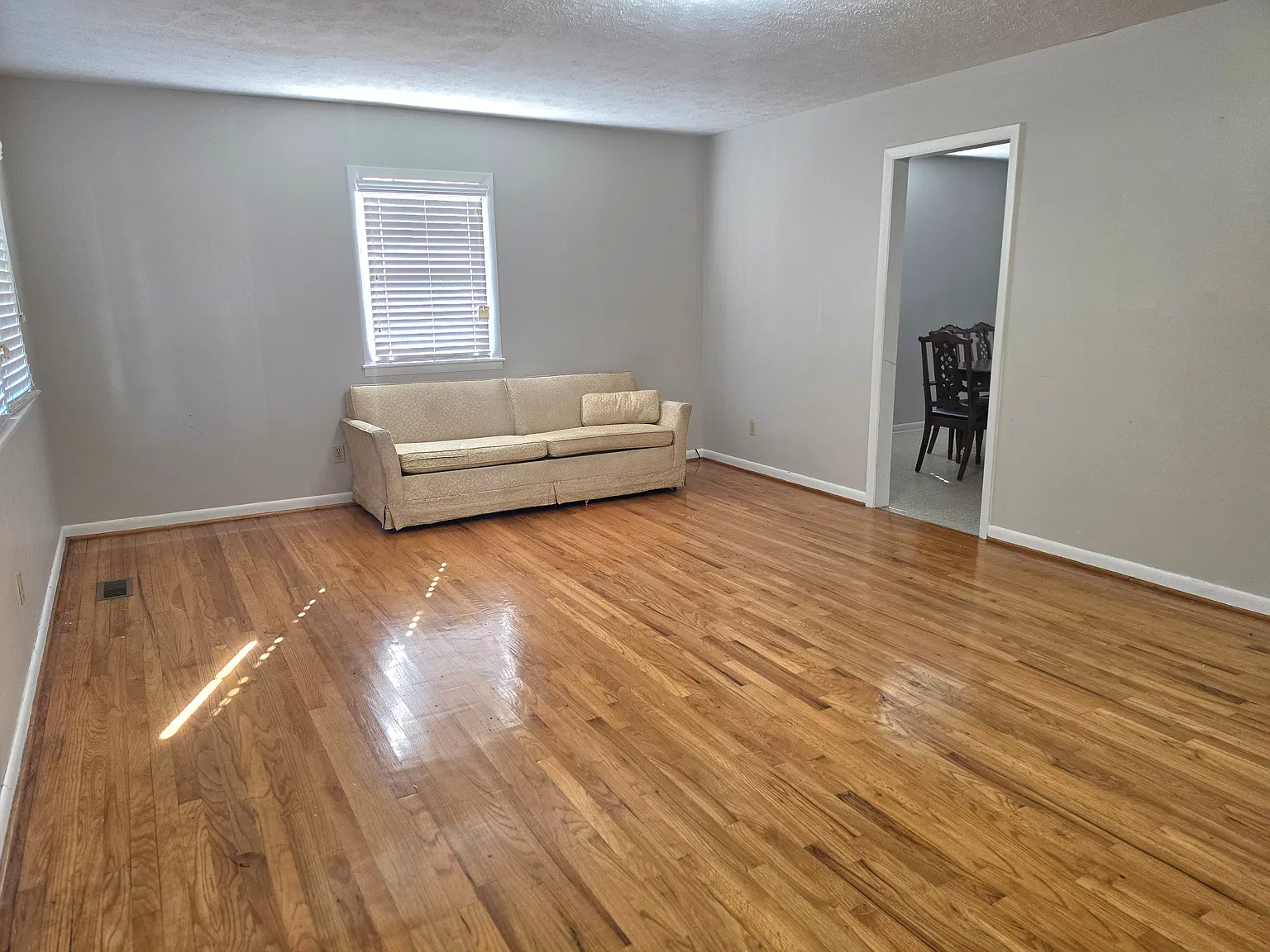 111 Chloe Drive - 1 — Photo 3