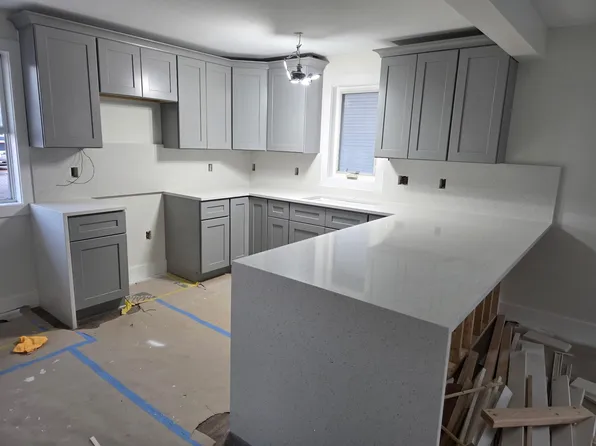 121 Frost St W, South Saint Paul, MN 55075