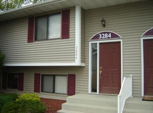 3284 Dodd Ln, Eagan, MN 55121