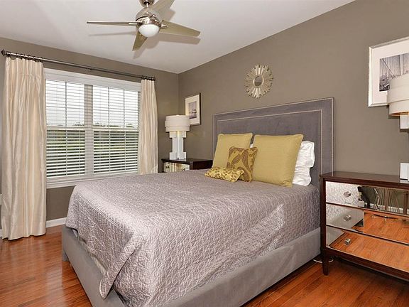 5th image of 40 Greenbrook Dr #40