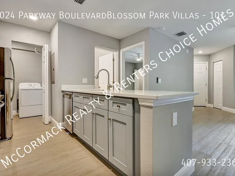 3024 Parkway Boulevardblossom Park Vlg #101 — Photo 13