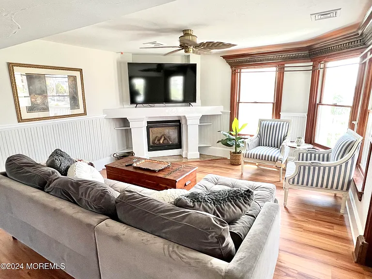 100 Lake Ave — Photo 7