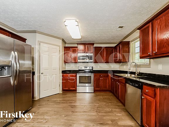 4th image of 694 Millstone Dr