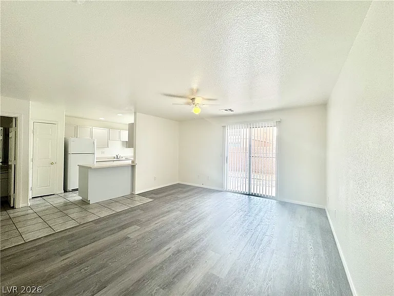 1040 Pahrump Valley Blvd #3 — Photo 2