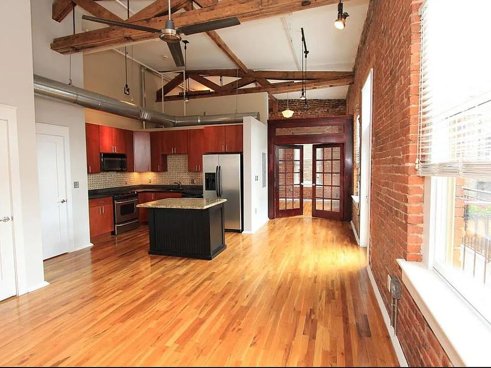 1st image of 400 W Church Ave Unit 304