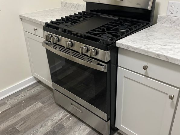 18 Eli St #1