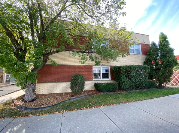 4345 W 63rd St APT 2D, Chicago, IL 60629