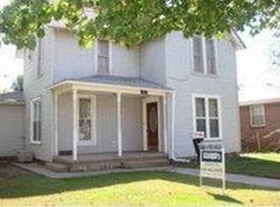 307 W 10th Ave, Hutchinson, KS 67501