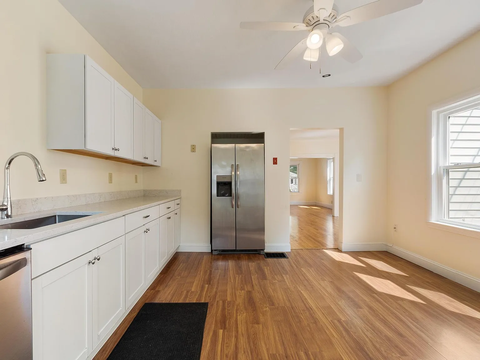 4 bed, 1.5 bath, 1900 sqft, $3,750 — Photo 4