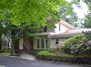 47 Adams Dr, Cresskill, NJ