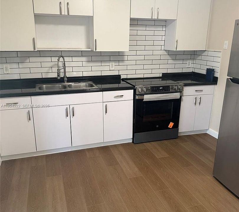 1st image of 3978 Nokomis Ave #1