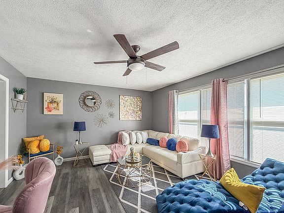 5th image of 1015 Cambridge Dr