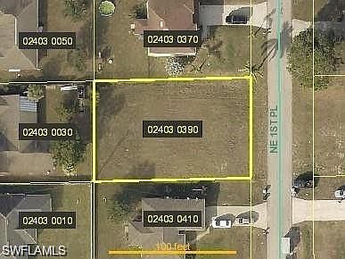 1st image of 618 NE 1st Pl