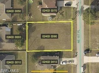 618 NE 1st Pl, Cape Coral, FL 33909