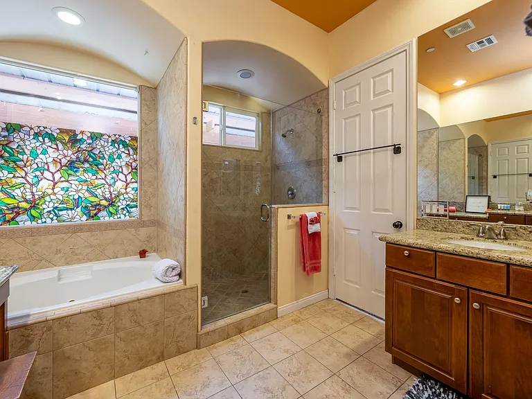 4980 Surrey Ct — Photo 69