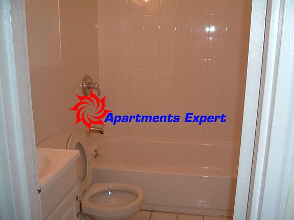 5th image of 246 Bradhurst Ave APT 5