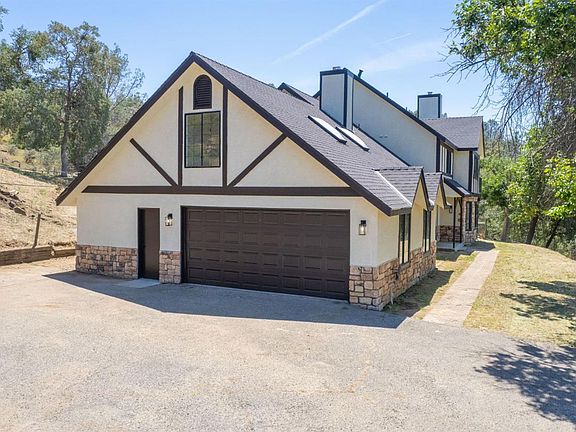 2nd image of 43326 Seminole Ct