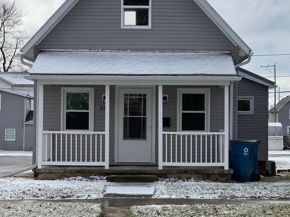214 E Franklin St, Kenton, OH 43326