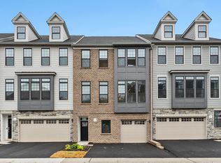 8 Cinnamon Dr #8, Saddle River, NJ 07458