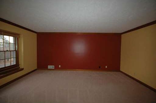 5th image of 974 Coach House Dr
