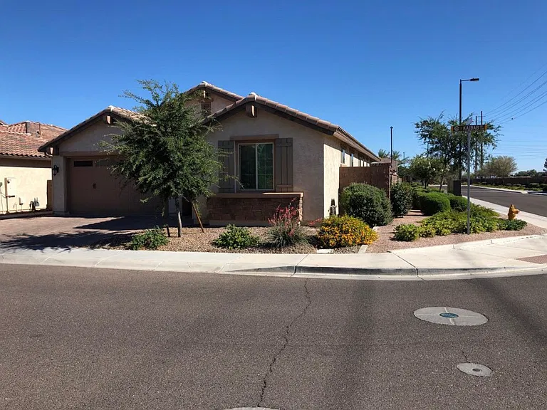 298 E Kaibab Dr — Photo 3