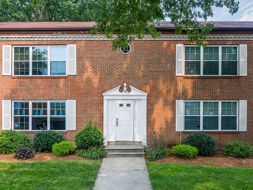 Robert Treat Apartments