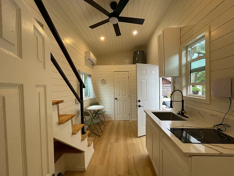 1868 W Phillips Dr — Photo 23
