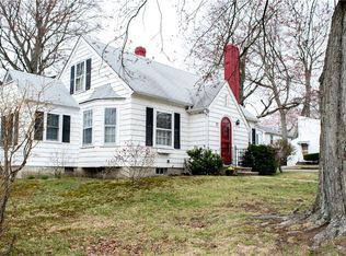 21 Highland Ave, North Providence, RI 02911