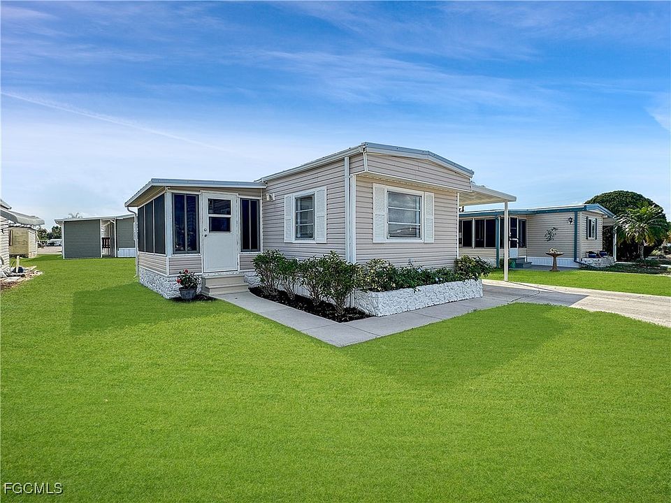 1st image of 320 Domingo Dr