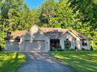 7623 River Ridge Rd, Stanwood, MI 49346