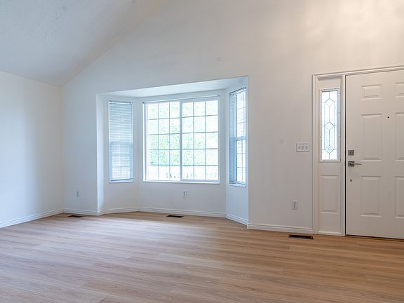 2nd image of 1007 N 525 W