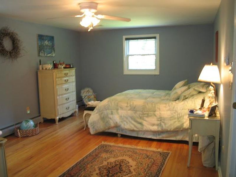 5th image of 39 WOODSTEAD Road