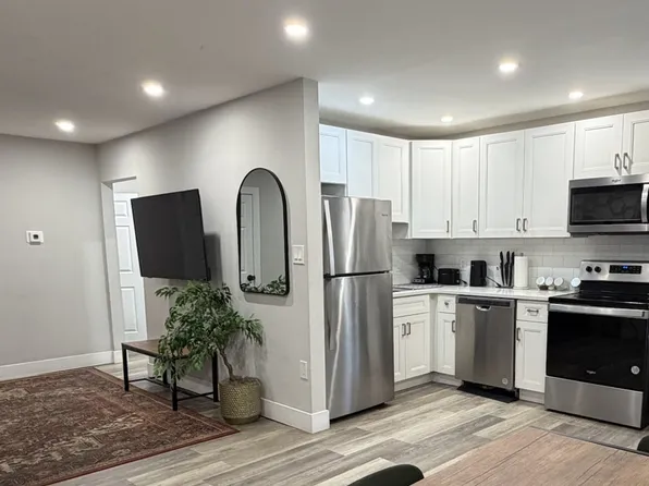 711 Harry St APT 1B, Conshohocken, PA 19428